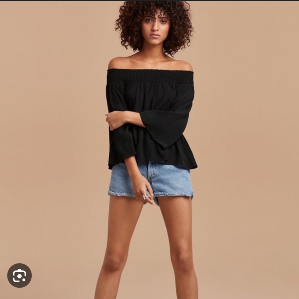 Aritzia Tamils Marcilly Blouse